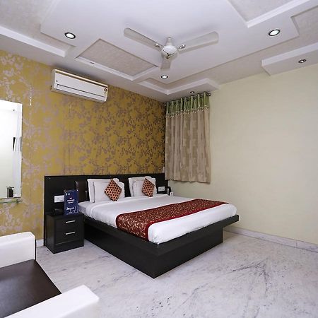 Star Hotel Agra  Buitenkant foto