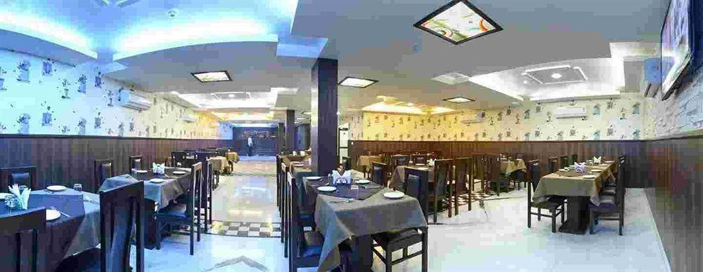 Star Hotel Agra  Buitenkant foto
