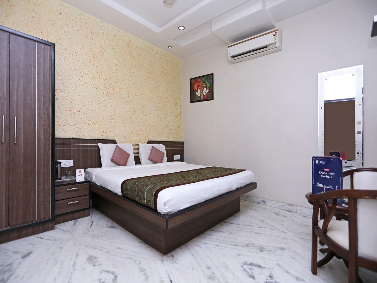 Star Hotel Agra  Buitenkant foto