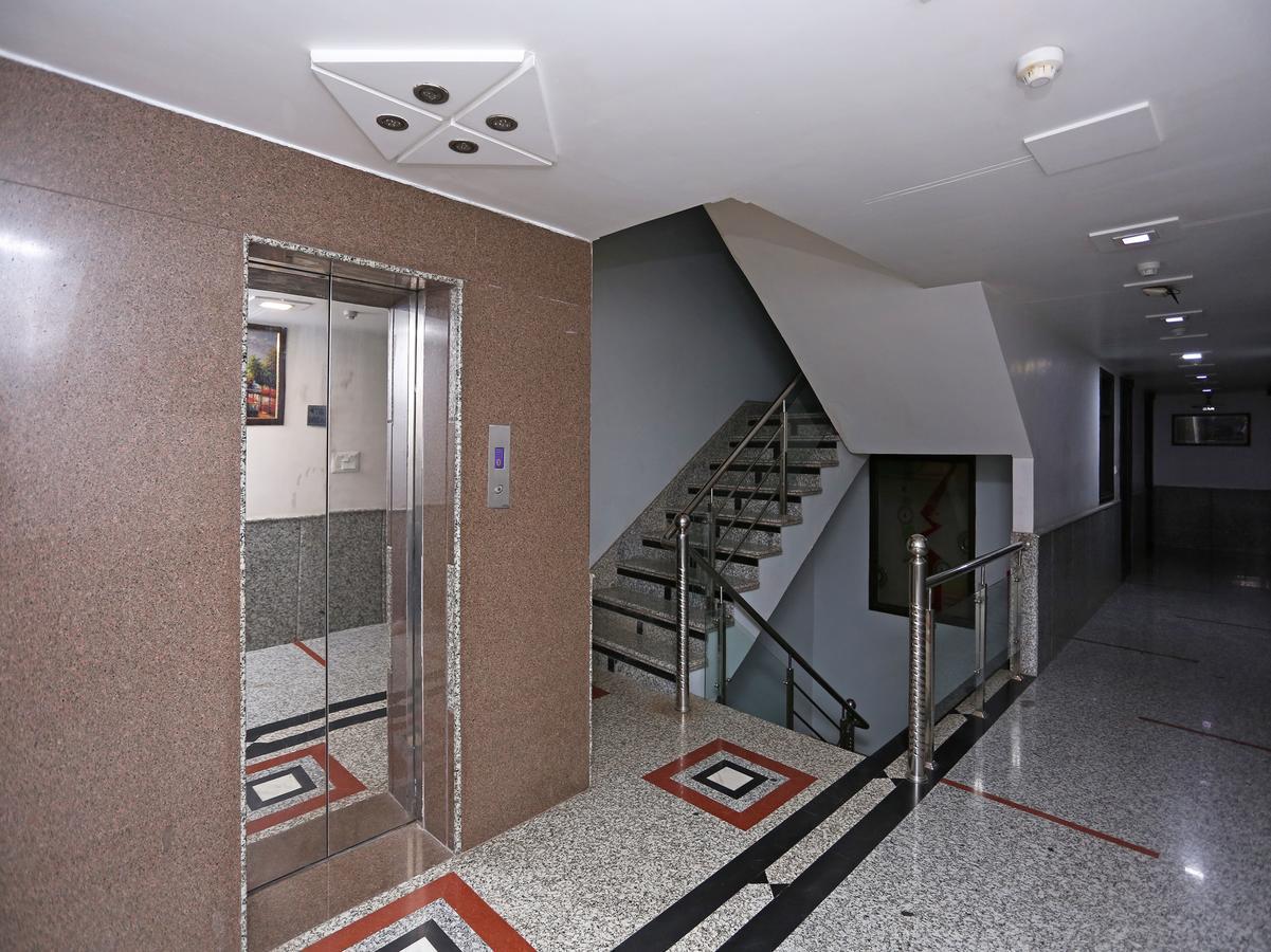 Star Hotel Agra  Buitenkant foto