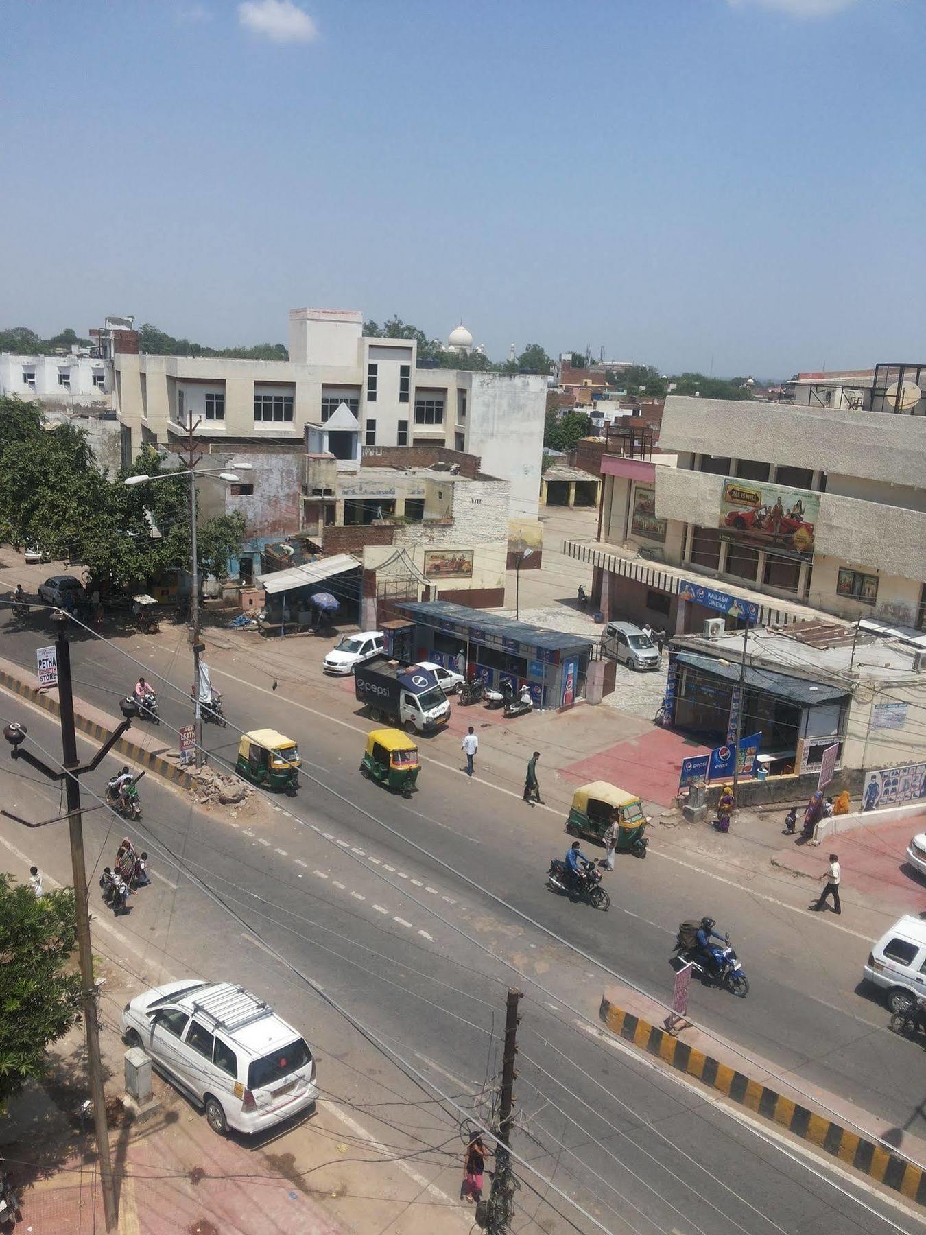 Star Hotel Agra  Buitenkant foto