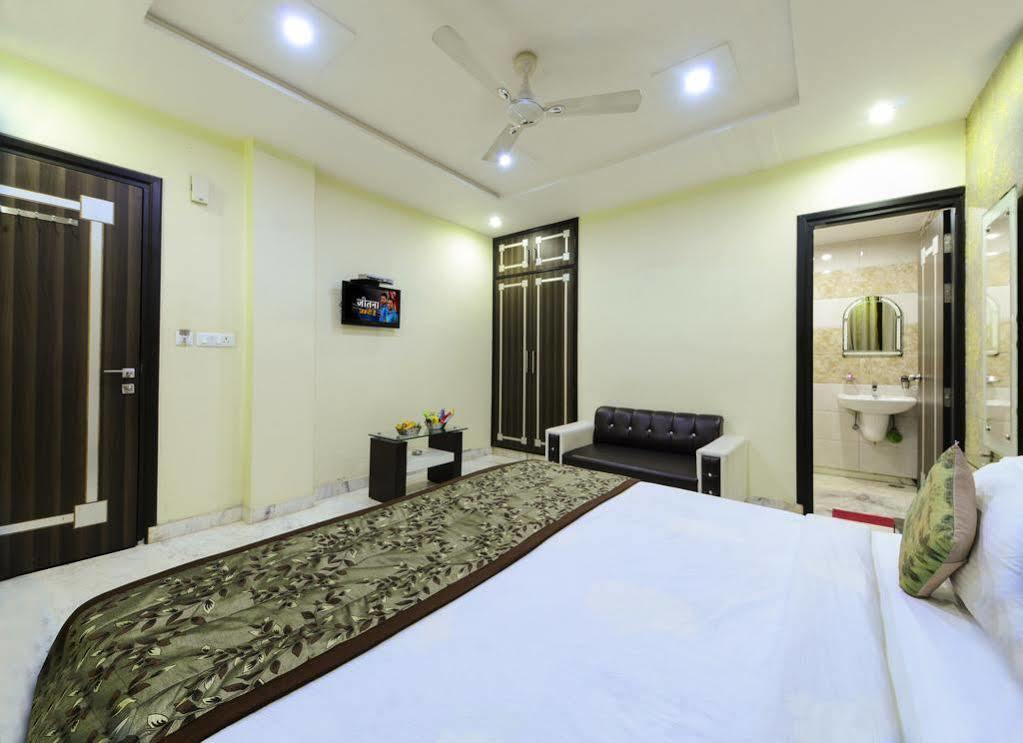 Star Hotel Agra  Buitenkant foto