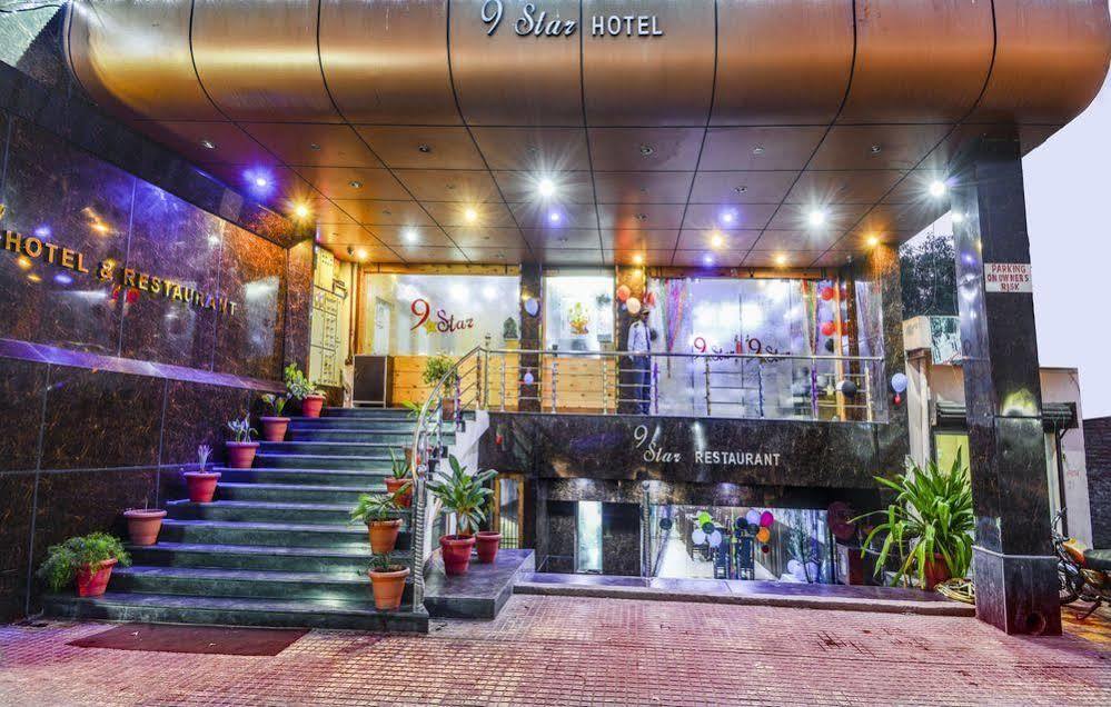 Star Hotel Agra  Buitenkant foto