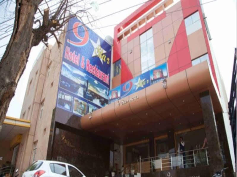 Star Hotel Agra  Buitenkant foto